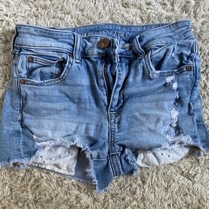 light wash mid rise american eagle shorts